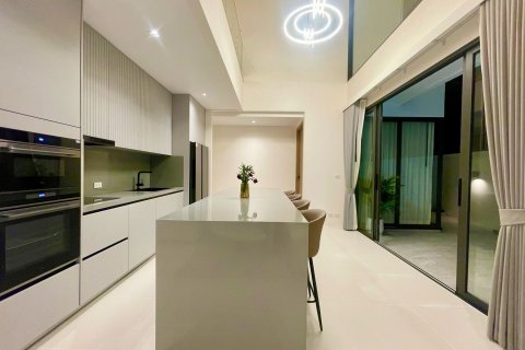 Villa in Kata, Thailand 3 bedrooms № 70963 - photo 14