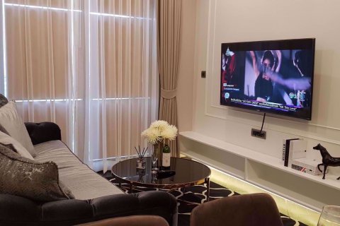 Condo in Bangkok, Thailand, 1 bedroom in The Monument Sanampao № 111151