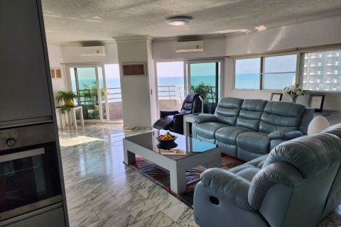 Condominio de 2 dormitorios en Pattaya, Tailandia № 133103 - foto 19