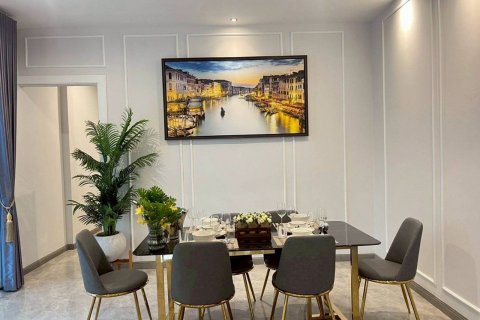 House in Pattaya, Thailand 4 bedrooms № 133104 - photo 9