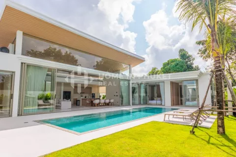 Haus in Phuket, Thailand 4 Schlafzimmer № 131486