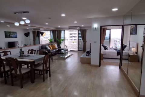 Condominio de 2 dormitorios en Suan Luang, Bangkok, Tailandia № 76019
