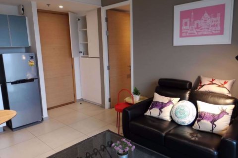 Condominio de 1 dormitorio en Watthana, Bangkok, Tailandia № 76023 - foto 3