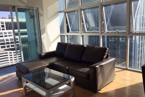 Condominio de 2 dormitorios en Bang Rak, Bangkok, Tailandia № 76021 - foto 3