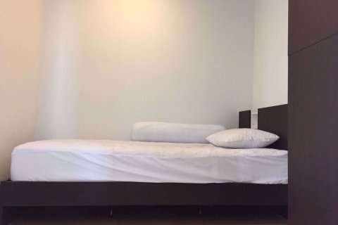 Condominio de 2 dormitorios en Bang Rak, Bangkok, Tailandia № 76021 - foto 10