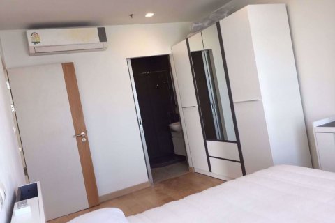 Condominio de 2 dormitorios en Bang Rak, Bangkok, Tailandia № 76021 - foto 8