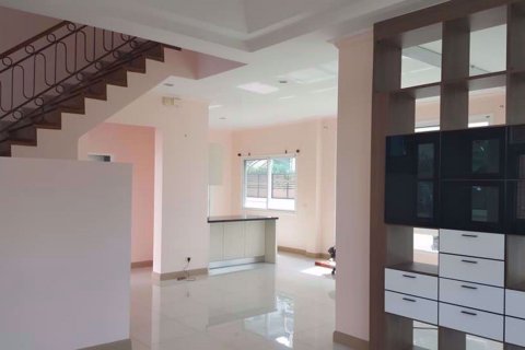 Casa de 3 dormitorios en Prawet, Bangkok, Tailandia № 76020 - foto 4