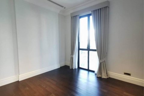 Condo in Pathum Wan, Bangkok, Thailand, 3 bedrooms  № 123627 - photo 2