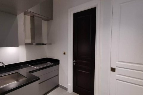 Condo in Pathum Wan, Bangkok, Thailand, 3 bedrooms  № 123627 - photo 3