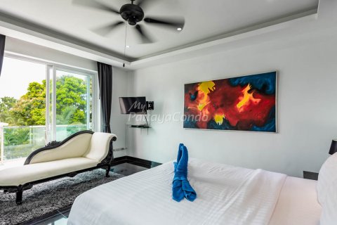 Casa de 4 dormitorios en Sattahip, Tailandia № 115758 - foto 21