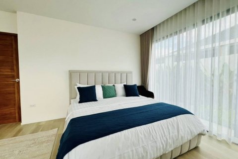 Chalet de 3 dormitorios en Phuket, Tailandia № 132555 - foto 10
