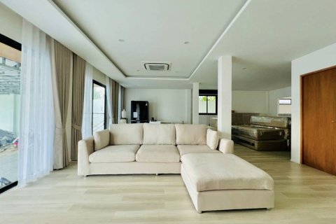 Chalet de 3 dormitorios en Phuket, Tailandia № 132555 - foto 3