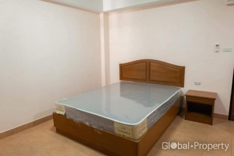 Gewerbeimmobilie in Pattaya, Thailand 480 m2 № 132325 - Foto 9