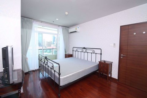 Condominio de 2 dormitorios en Watthana, Bangkok, Tailandia № 76575 - foto 5