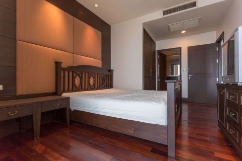 Condo in Sathon, Bangkok, Thailand, 2 bedrooms № 76579 - photo 14