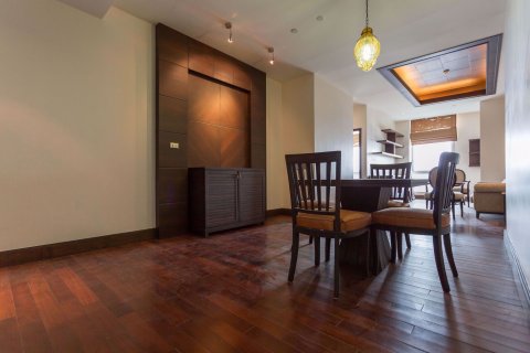 Condo in Sathon, Bangkok, Thailand, 2 bedrooms № 76579 - photo 3