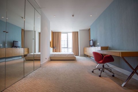 Condo à Sathon, Bangkok, Thaïlande, 2 chambres № 76577 - photo 18