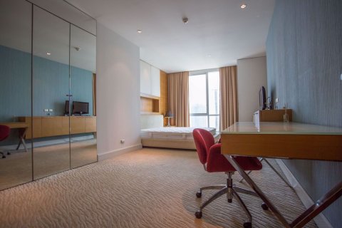 Condo à Sathon, Bangkok, Thaïlande, 2 chambres № 76577 - photo 19