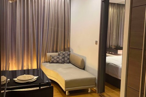 Condominio de 1 dormitorio en Khlong Toei, Bangkok, Tailandia № 76207 - foto 3
