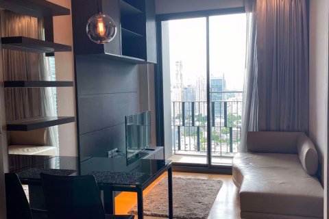 Condominio de 1 dormitorio en Khlong Toei, Bangkok, Tailandia № 76207 - foto 2