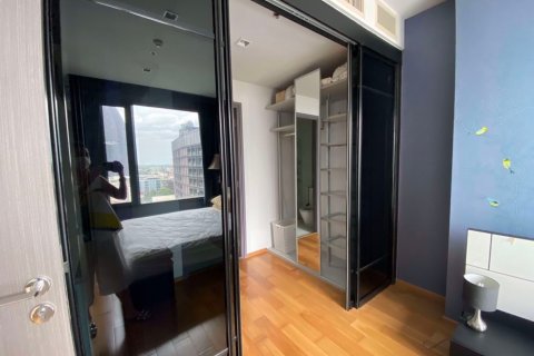 Condominio de 1 dormitorio en Khlong Toei, Bangkok, Tailandia № 76206 - foto 4