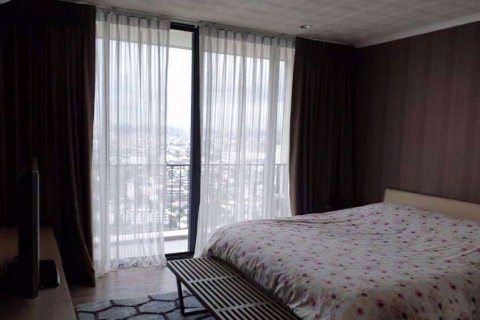 Condominio de 3 dormitorios en Chatuchak, Bangkok, Tailandia № 76210 - foto 3