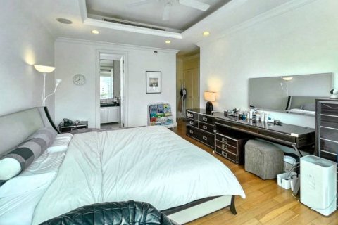 Condominio de 3 dormitorios en Bangkok, Tailandia № 124502 - foto 7