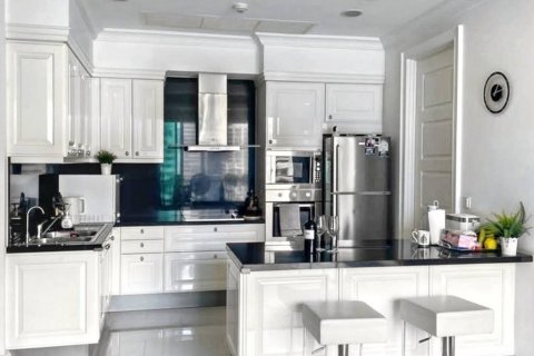 Condominio de 3 dormitorios en Bangkok, Tailandia № 124502 - foto 8