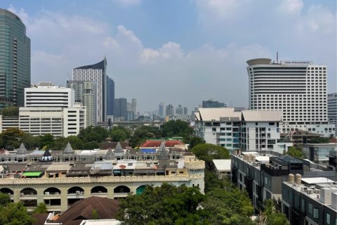 Condo in Khlong Toei, Bangkok, Thailand, 3 bedrooms № 123639 - photo 24