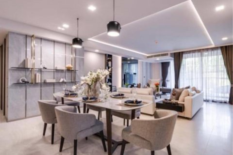 Condominio de 2 dormitorios en Watthana, Bangkok, Tailandia № 123636 - foto 24