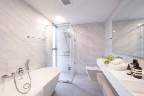 Condominio de 2 dormitorios en Watthana, Bangkok, Tailandia № 123636 - foto 26