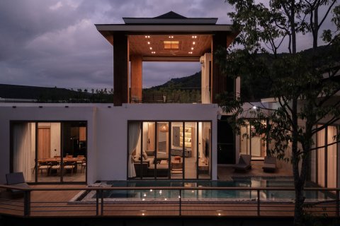 Chalet de 5 dormitorios en Phuket, Tailandia № 70783