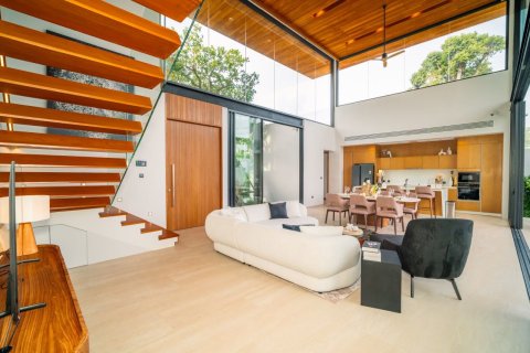 Chalet de 3 dormitorios en Bang Tao, Tailandia № 70781 - foto 15