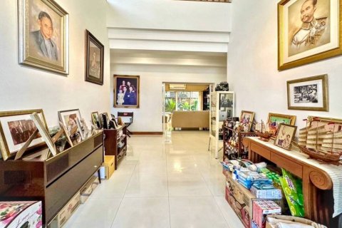 Casa de 5 dormitorios en Pak Kret, Tailandia № 124794 - foto 10