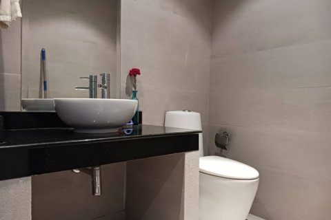 Condominio de 2 dormitorios en Chon Buri, Tailandia № 115791 - foto 26
