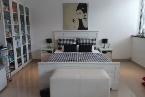Condominio de 2 dormitorios en Chon Buri, Tailandia № 115791 - foto 7