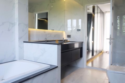 Estudio en Chonburi, Tailandia № 115797 - foto 27