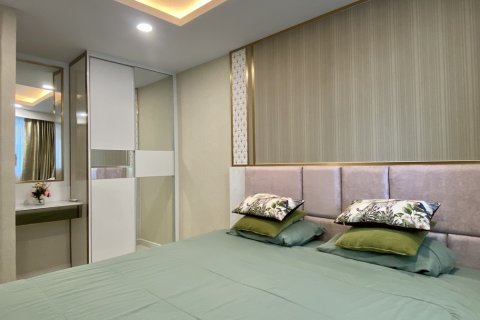 Apartamento de 384 dormitorios en Pattaya, Tailandia № 123291 - foto 11