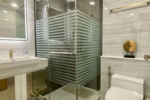 Apartamento de 384 dormitorios en Pattaya, Tailandia № 123291 - foto 7