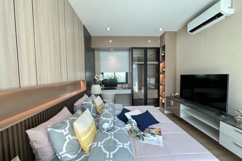 Chalet de 4 dormitorios en Pattaya, Tailandia № 123295 - foto 18