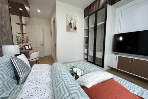 Chalet de 4 dormitorios en Pattaya, Tailandia № 123295 - foto 15