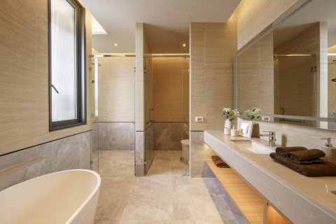 Chalet de 4 dormitorios en Pattaya, Tailandia № 123297 - foto 17