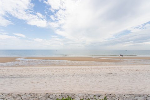 Condominio de 4 dormitorios en Hua Hin, Tailandia № 125152 - foto 3