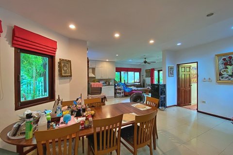 Casa de 3 dormitorios en Hua Hin, Tailandia № 125149 - foto 10
