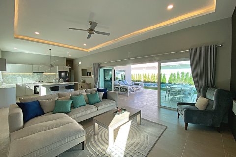 Casa de 3 dormitorios en Hua Hin, Tailandia № 125155 - foto 13