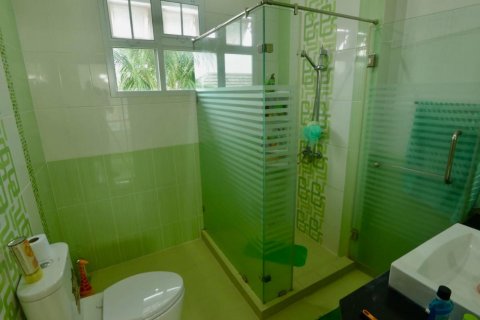 House in Pattaya, Thailand 4 bedrooms № 101287 - photo 15