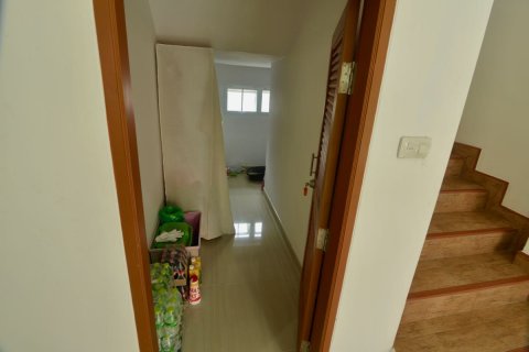 House in Pattaya, Thailand 4 bedrooms № 101287 - photo 16