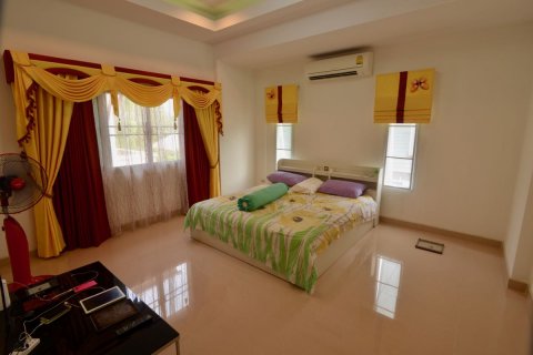 House in Pattaya, Thailand 4 bedrooms № 101287 - photo 22