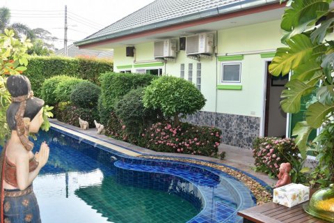 Villa à Pattaya, Thaïlande 6 chambres № 101291