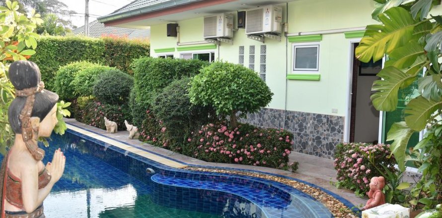 Chalet de 6 dormitorios en Pattaya, Tailandia № 101291